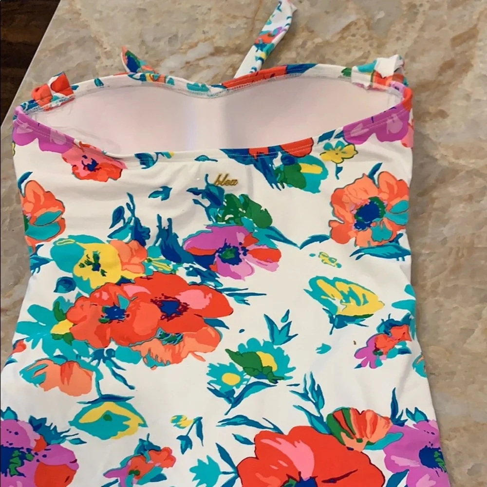 NWT BLEU Rod Beattie‎ swim top!